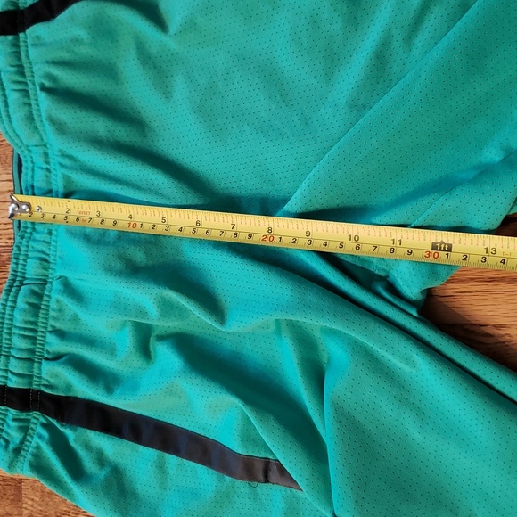 (S) Under Armour Loose Fit HeatGear Basketball Shorts Sporty Classic Gym Workout - Picture 7 of 10